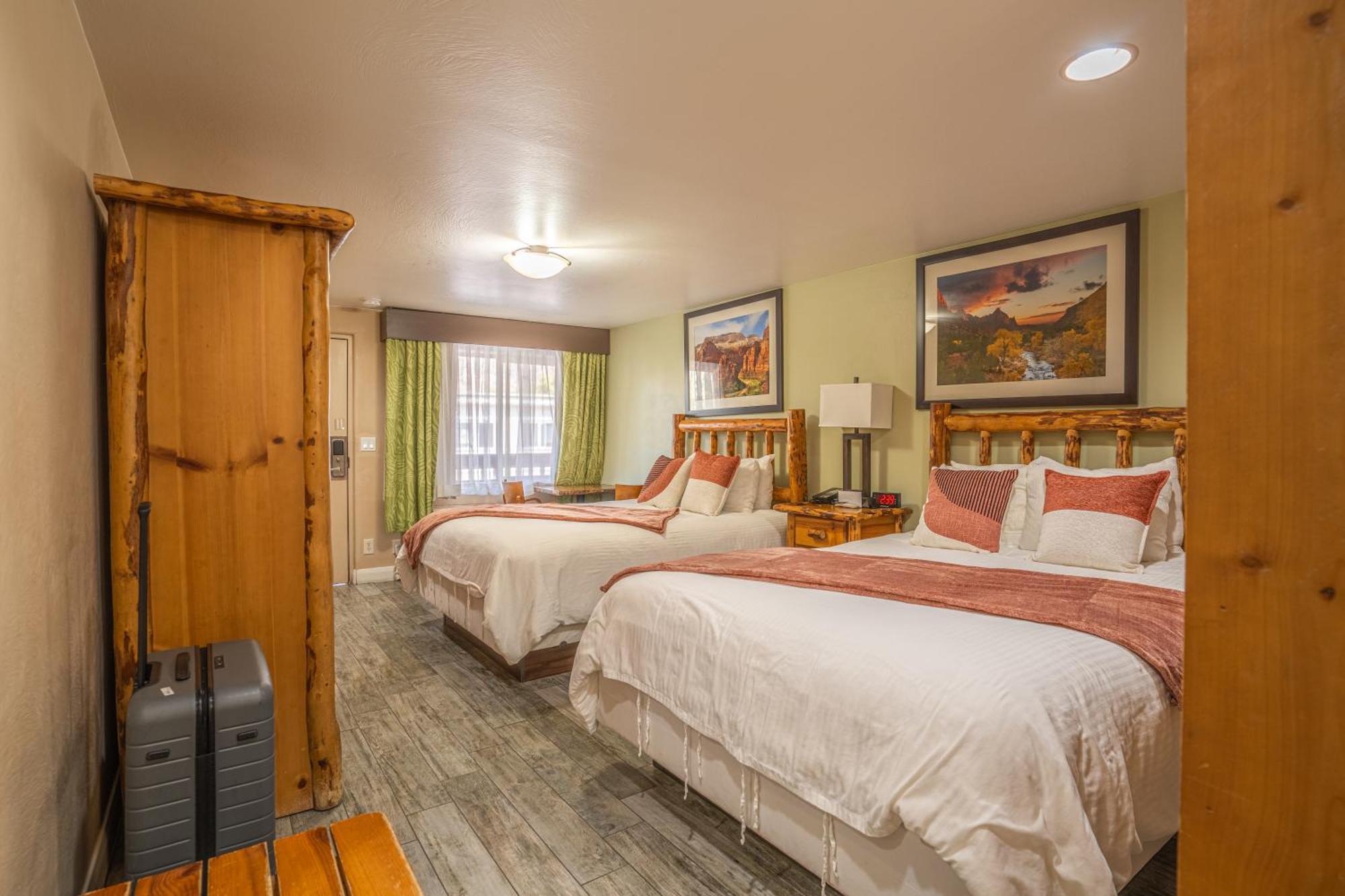 Pioneer Lodge Zion National Park-Springdale Bagian luar foto