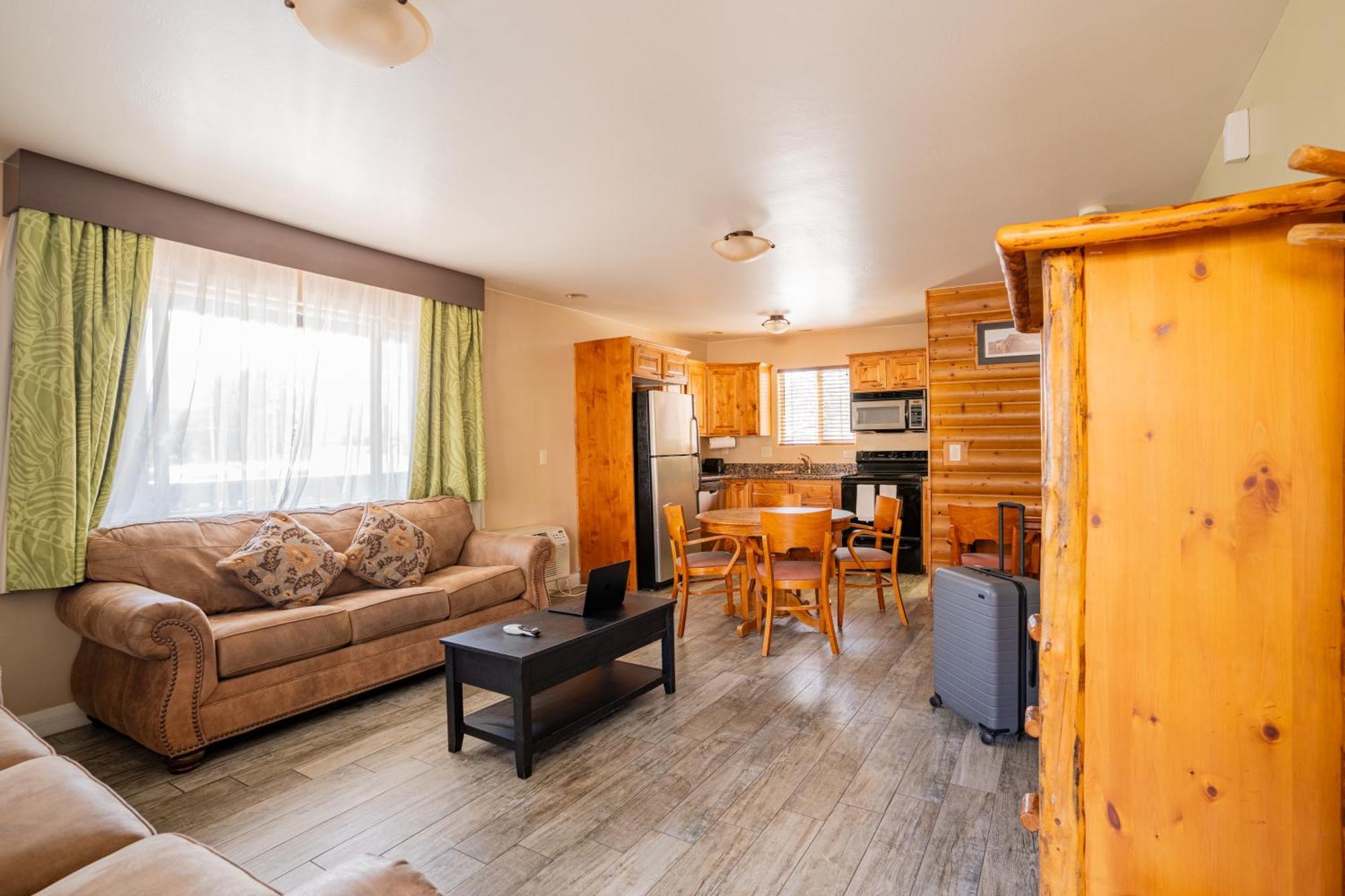 Pioneer Lodge Zion National Park-Springdale Bagian luar foto