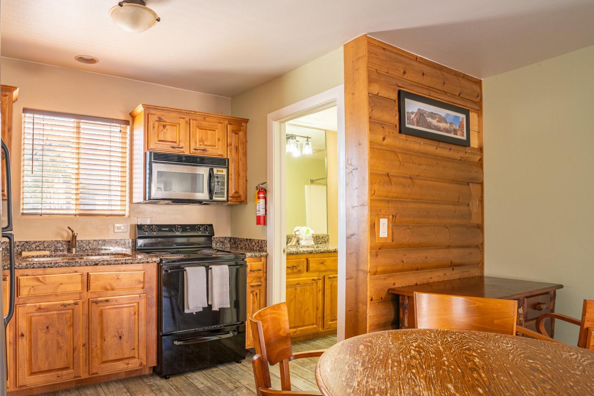 Pioneer Lodge Zion National Park-Springdale Bagian luar foto