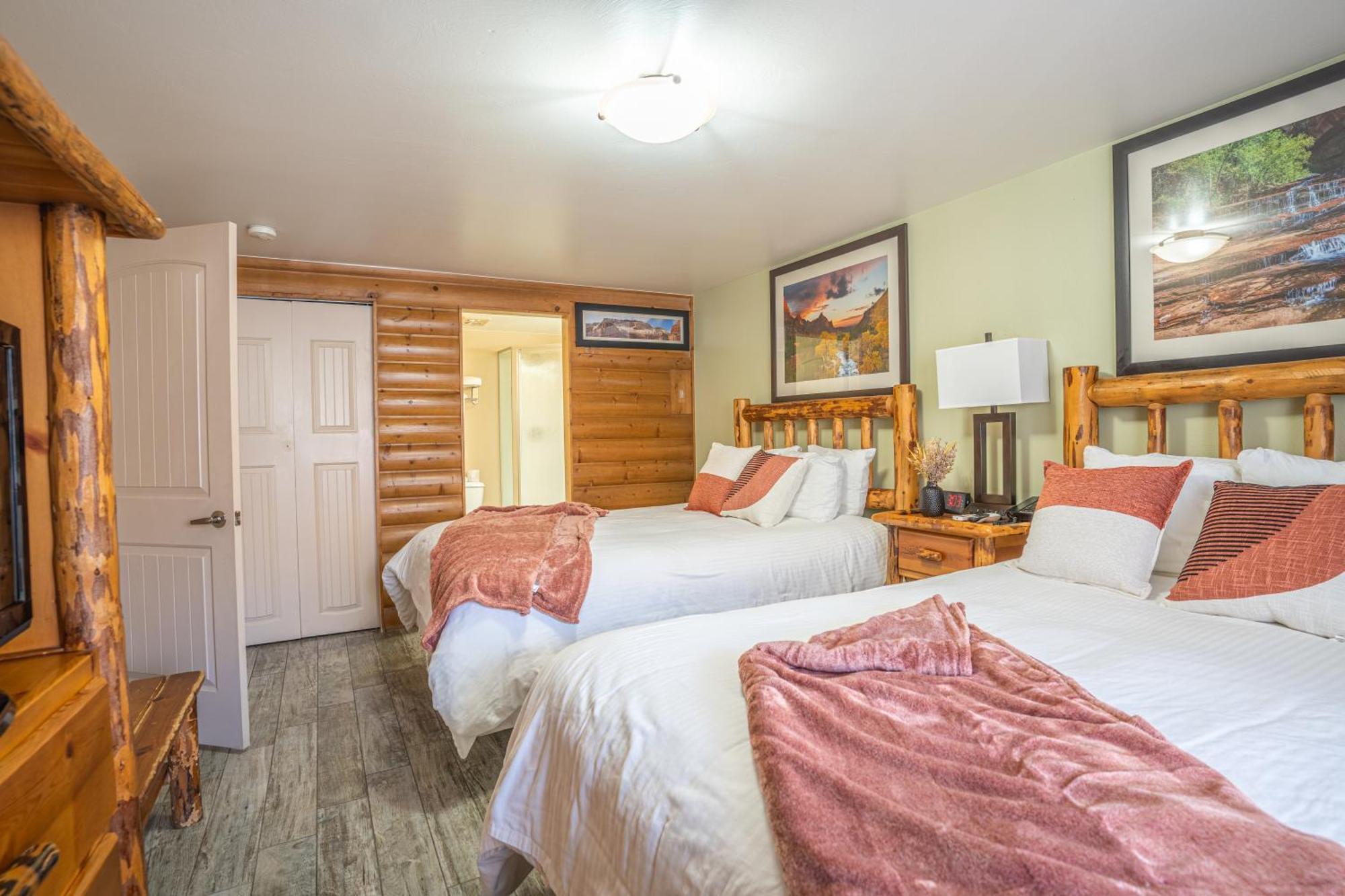 Pioneer Lodge Zion National Park-Springdale Bagian luar foto