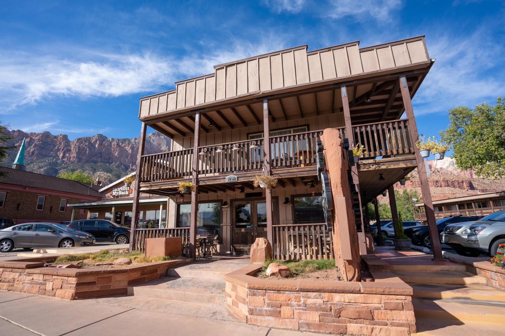 Pioneer Lodge Zion National Park-Springdale Bagian luar foto
