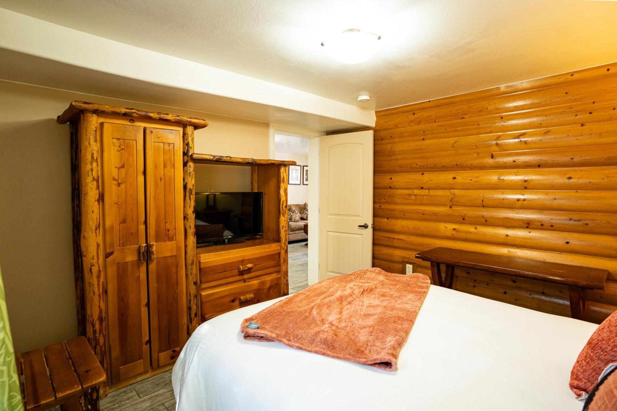 Pioneer Lodge Zion National Park-Springdale Bagian luar foto